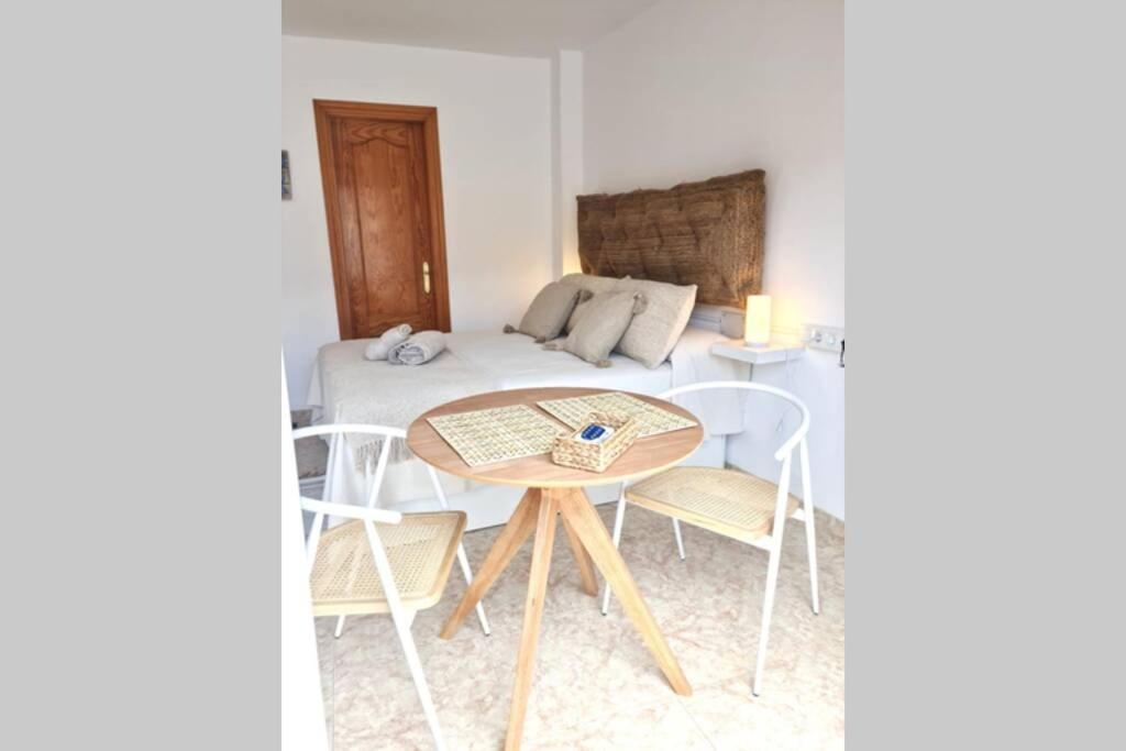 Calmahouse Carihuela Lejlighed Torremolinos Eksteriør billede