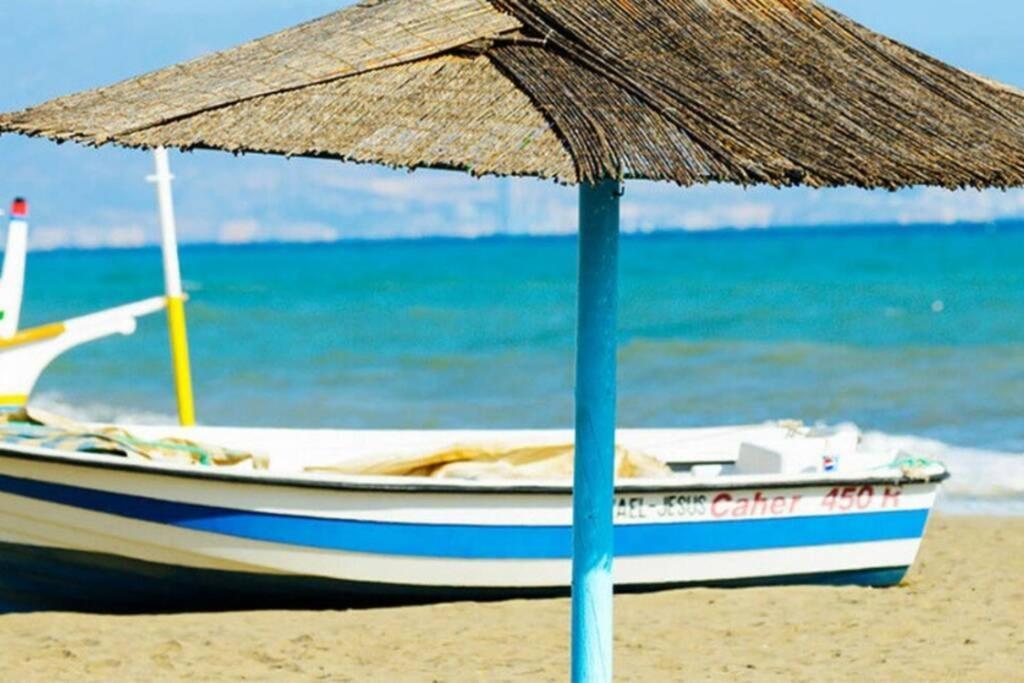 Calmahouse Carihuela Lejlighed Torremolinos Eksteriør billede